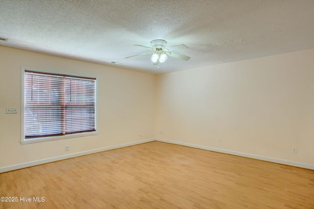 113 Tillett Lane, Sneads Ferry, NC 28460