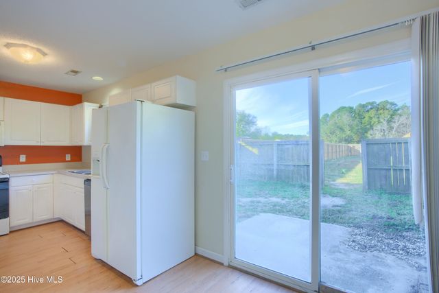 113 Tillett Lane, Sneads Ferry, NC 28460