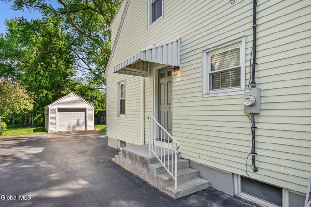 197 Sunnyside Road, Glenville, NY 12302