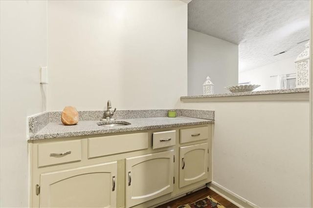 2025 Kristian Way, Roswell, GA 30076