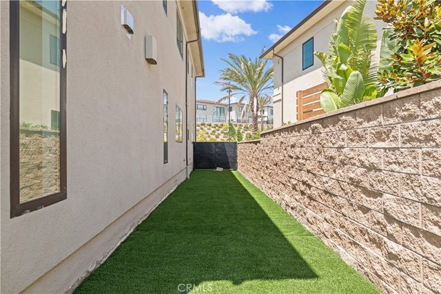 20144 W Marlow Way, Porter Ranch, CA 91326
