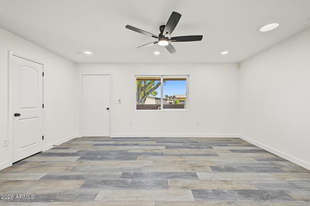 10323 W DEANNE Drive, Sun City, AZ 85351 — photo 4