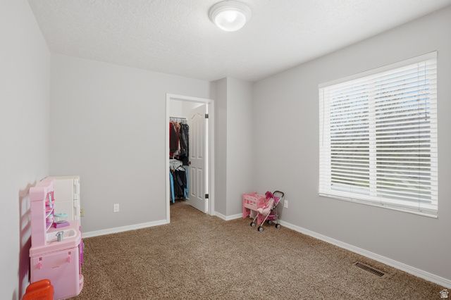 1052 E 5900 S, South Ogden, UT 84405
