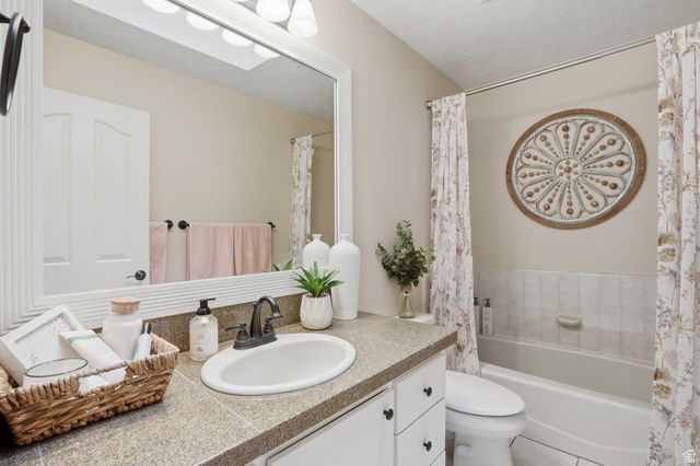 1052 E 5900 S, South Ogden, UT 84405