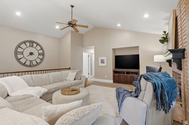 1052 E 5900 S, South Ogden, UT 84405