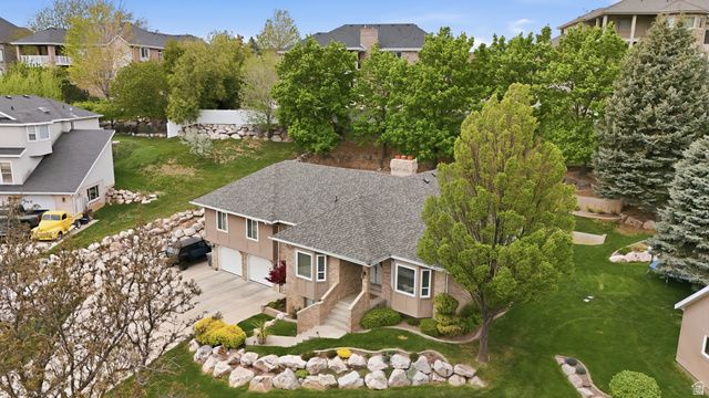 1052 E 5900 S, South Ogden, UT 84405