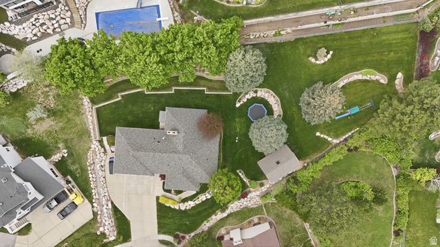 1052 E 5900 S, South Ogden, UT 84405