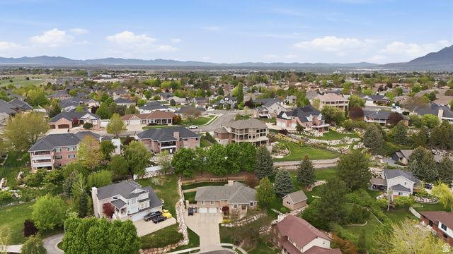 1052 E 5900 S, South Ogden, UT 84405