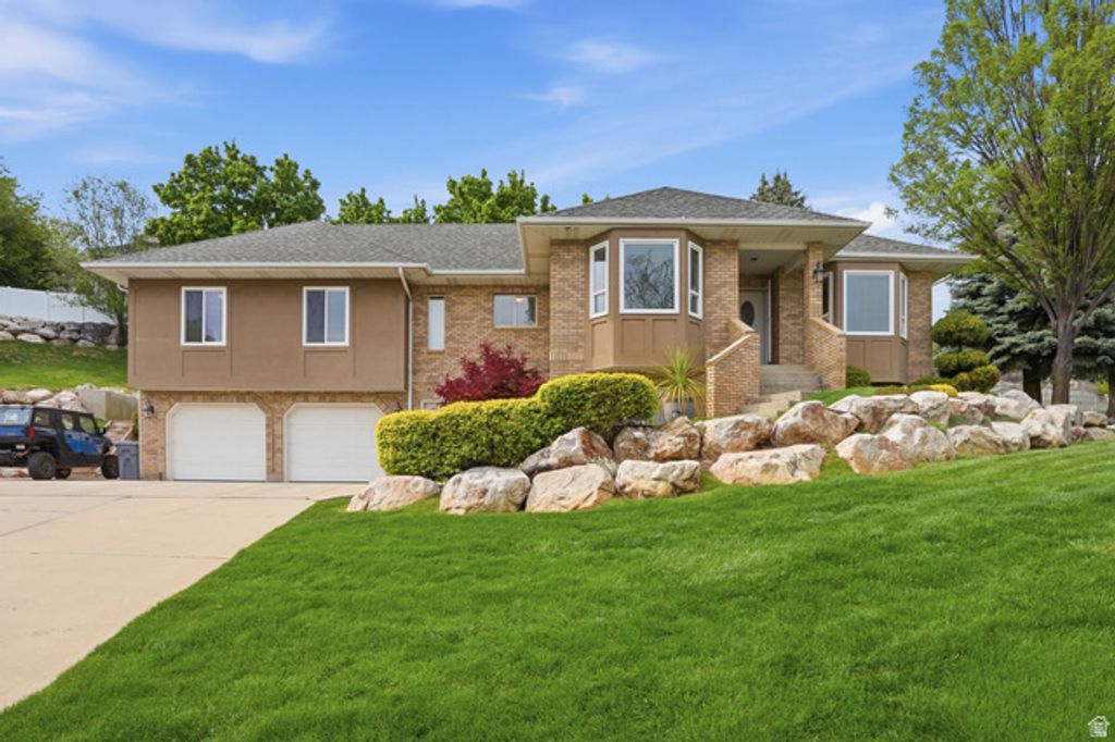 1052 E 5900 S, South Ogden, UT 84405