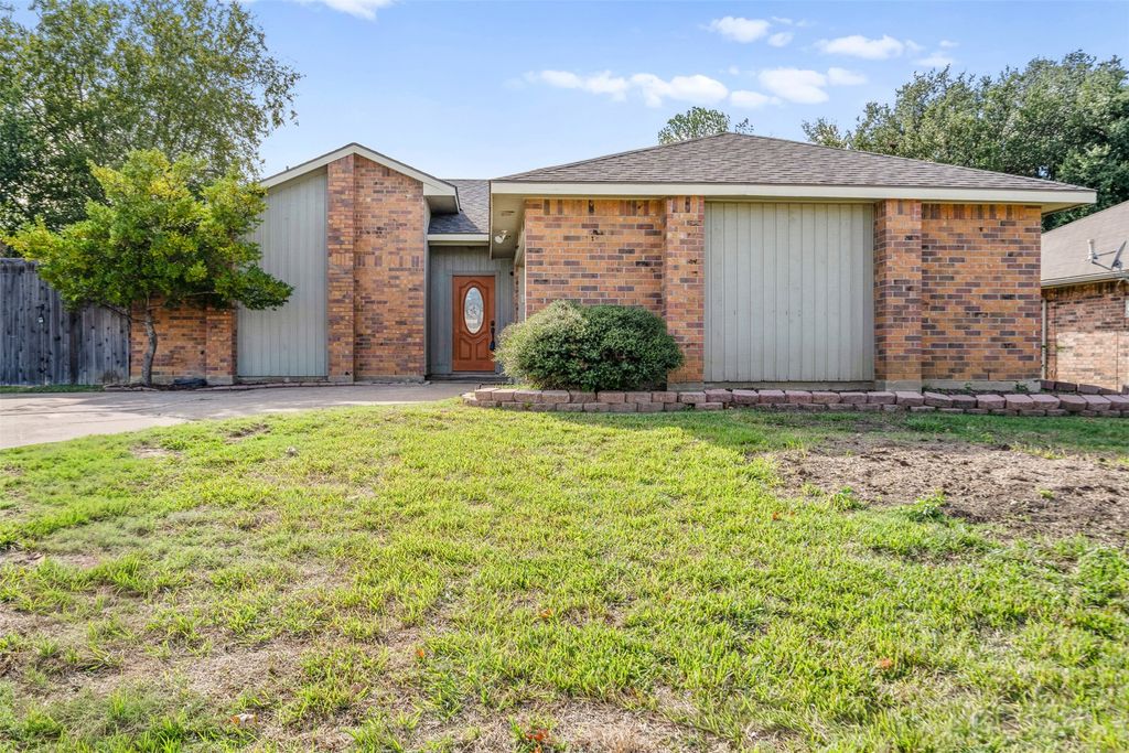 5213 Colonial Drive, Flower Mound, TX 75028 — exterior