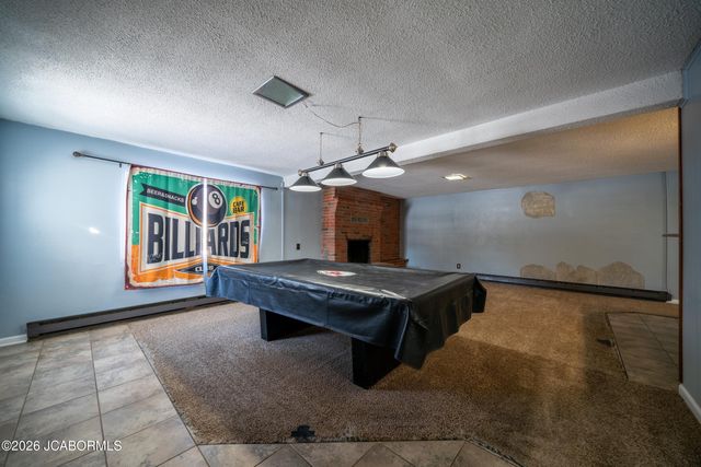 2009 WAYNE AVENUE, Jefferson City, MO 65109