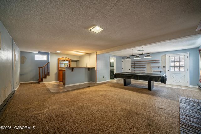 2009 WAYNE AVENUE, Jefferson City, MO 65109