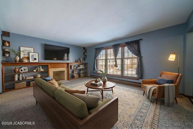 2009 WAYNE AVENUE, Jefferson City, MO 65109