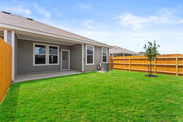 169 Harrison XING A, Kyle, TX 78640