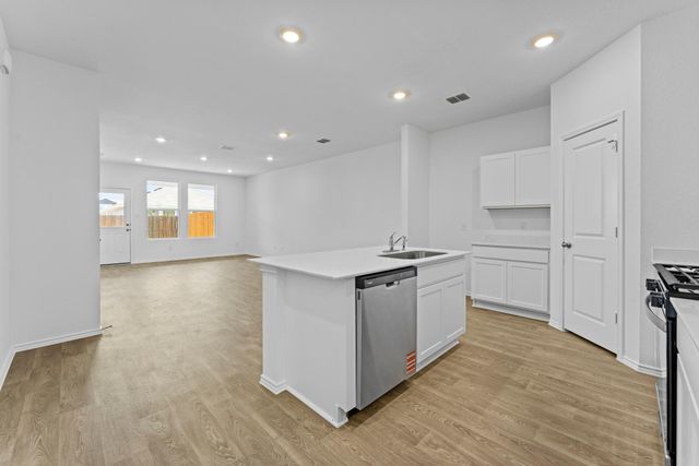 169 Harrison XING A, Kyle, TX 78640