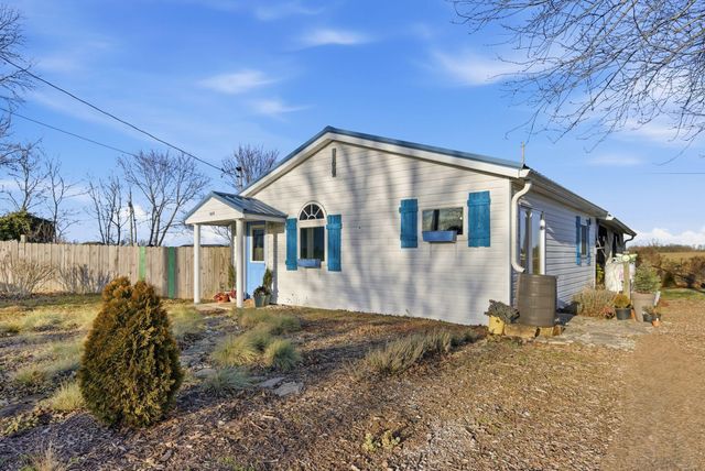 141 Farthing Lane, Waco, KY 40385