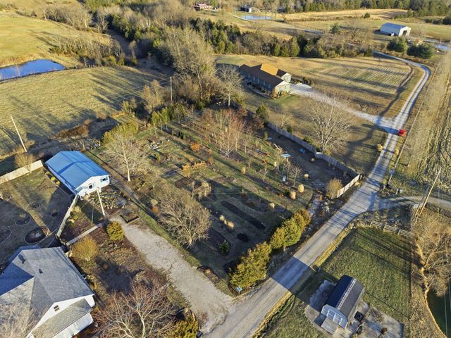 141 Farthing Lane, Waco, KY 40385