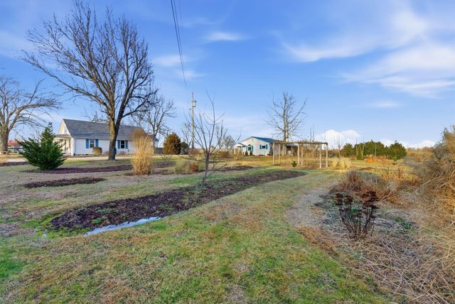 141 Farthing Lane, Waco, KY 40385