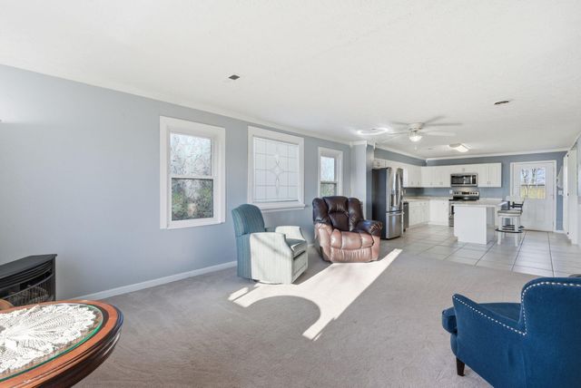 141 Farthing Lane, Waco, KY 40385