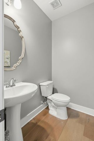705 Plowson Rd, Mount Juliet, TN 37122