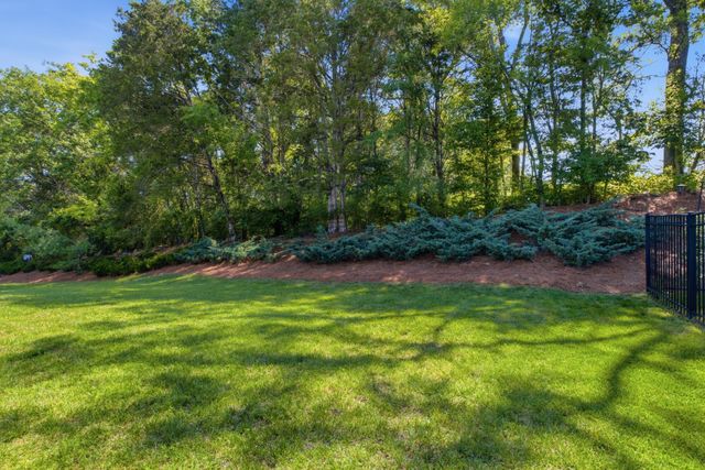 705 Plowson Rd, Mount Juliet, TN 37122