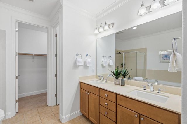 631 True Wind Way 216, Redwood City, CA 94063