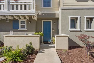 631 True Wind Way 216, Redwood City, CA 94063