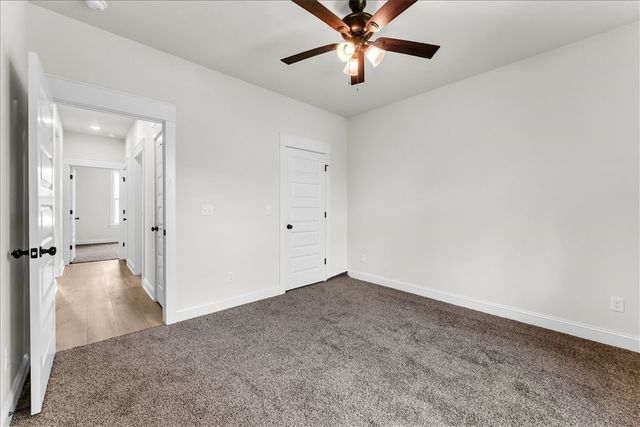 27 Kirkcudbright Lane, Bella Vista, AR 72715