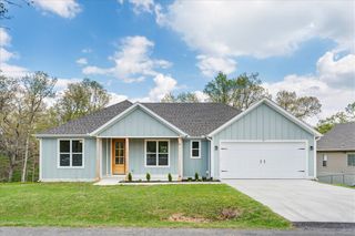 27 Kirkcudbright Lane, Bella Vista, AR 72715