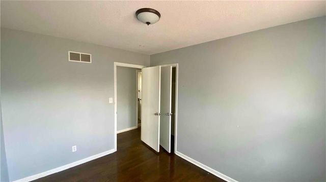 2820 N 43rd Street, Kansas City, KS 66104