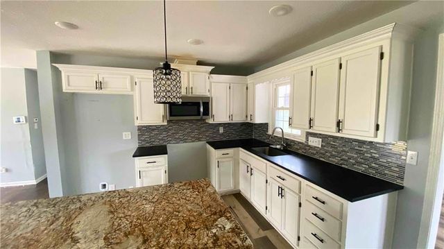 2820 N 43rd Street, Kansas City, KS 66104