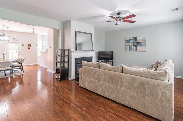 1216 Park Pass Way, Suwanee, GA 30024