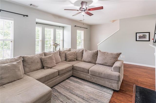 1216 Park Pass Way, Suwanee, GA 30024