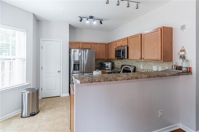 1216 Park Pass Way, Suwanee, GA 30024