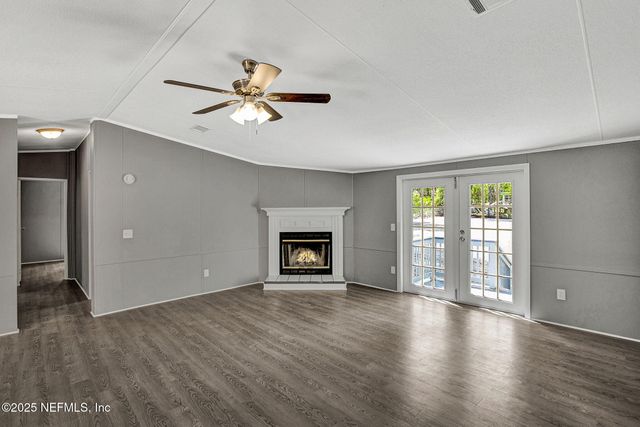 103 ALBANY Court, Satsuma, FL 32189