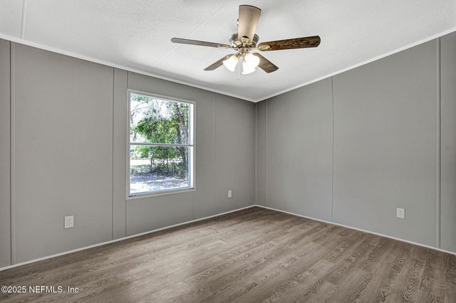 103 ALBANY Court, Satsuma, FL 32189