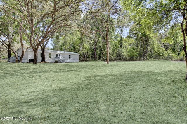 103 ALBANY Court, Satsuma, FL 32189