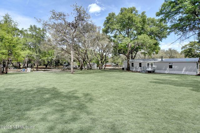 103 ALBANY Court, Satsuma, FL 32189