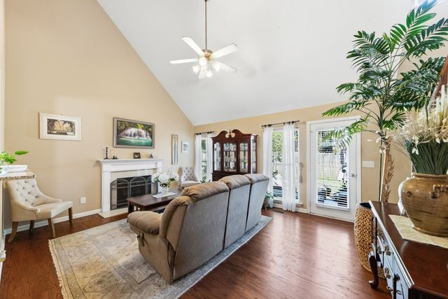 1602 Zurich Dr, Spring Hill, TN 37174