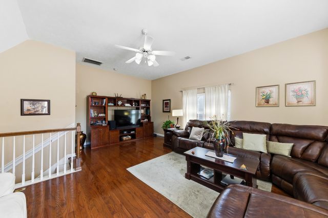 1602 Zurich Dr, Spring Hill, TN 37174