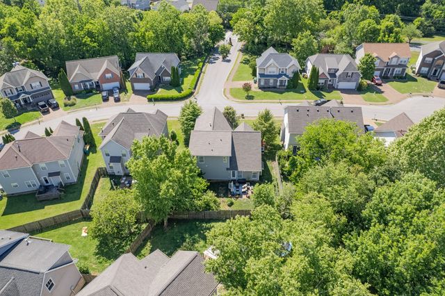 1602 Zurich Dr, Spring Hill, TN 37174