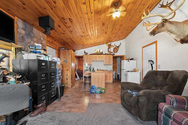 N4890 STATE HIGHWAY 180, Marinette, WI 54153