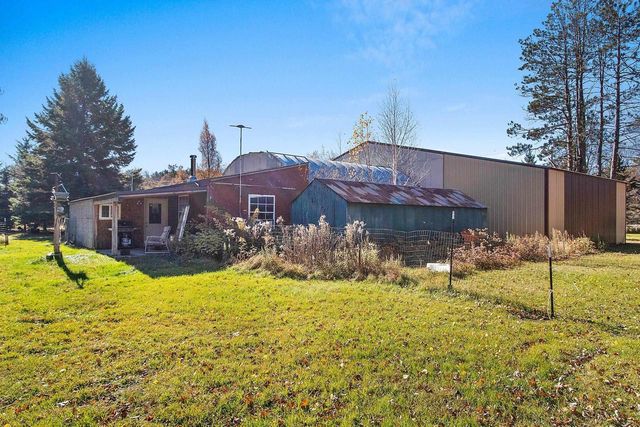 N4890 STATE HIGHWAY 180, Marinette, WI 54153