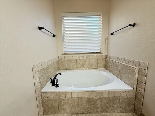 418 Spyglass Drive, Willow Park, TX 76008