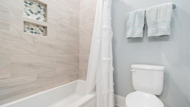 15 Cordoba Ct., Murrells Inlet, SC 29576