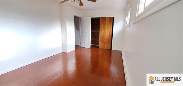 40 Beverly Avenue, Franklin, NJ 08873