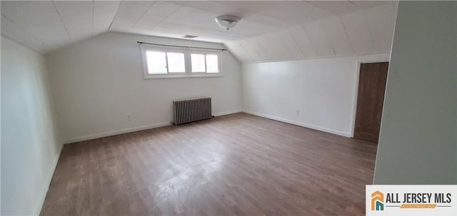 40 Beverly Avenue, Franklin, NJ 08873