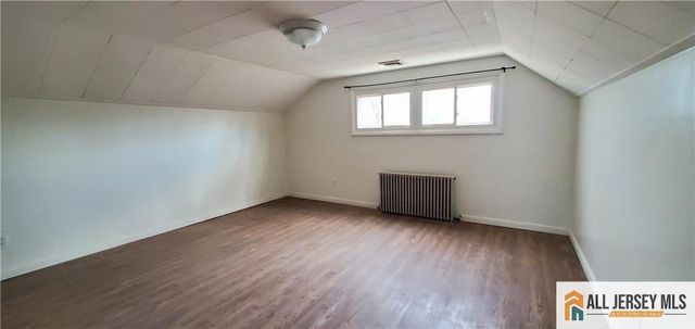 40 Beverly Avenue, Franklin, NJ 08873