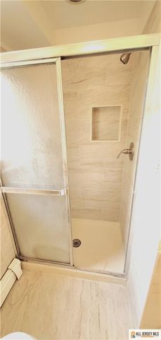 40 Beverly Avenue, Franklin, NJ 08873