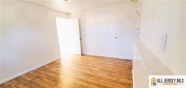 40 Beverly Avenue, Franklin, NJ 08873